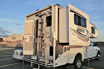 2013 LANCE 1050S photo 4