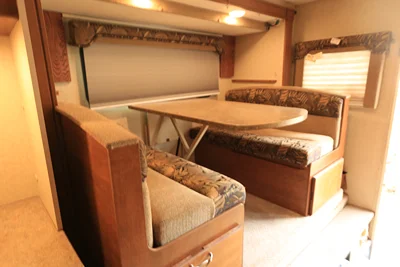 2013 LANCE 1050S photo 14