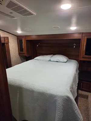 2018 JAYCO WHITE HAWK photo 3