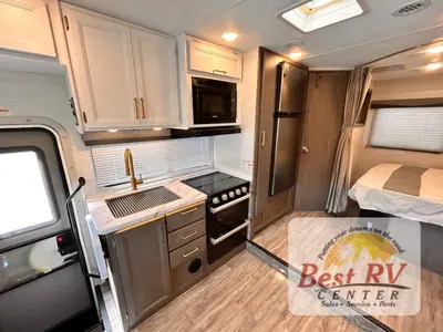 2024 Thor Motor Coach Four Winds photo 20