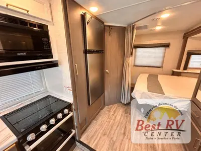 2024 Thor Motor Coach Four Winds photo 33