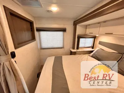 2024 Thor Motor Coach Four Winds photo 42