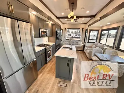 2027 Forest River Cedar Creek Cottage photo 11