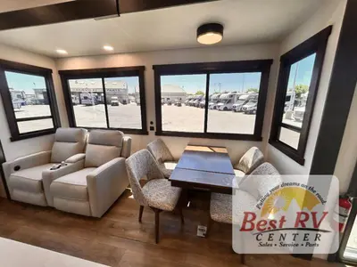 2027 Forest River Cedar Creek Cottage photo 18