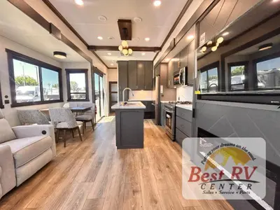 2027 Forest River Cedar Creek Cottage photo 38