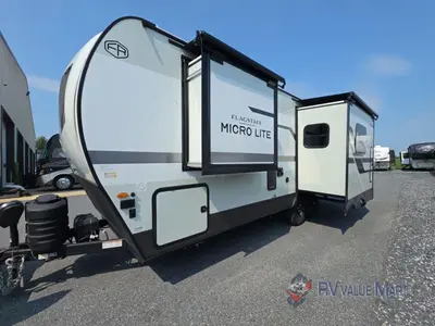 2027 Forest River Flagstaff Micro Lite photo 2