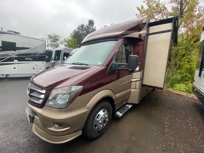 Used 2019 Renegade Vienna 25UCB