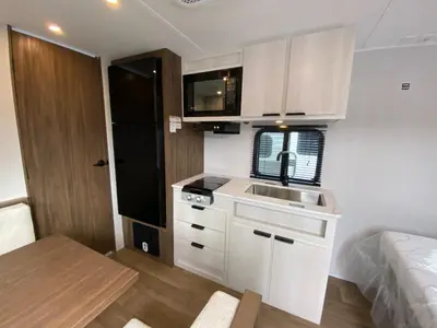 2027 Winnebago Access photo 16
