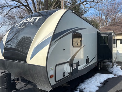 Used 2018 Crossroads Sunset Trail Super Lite SS291RK