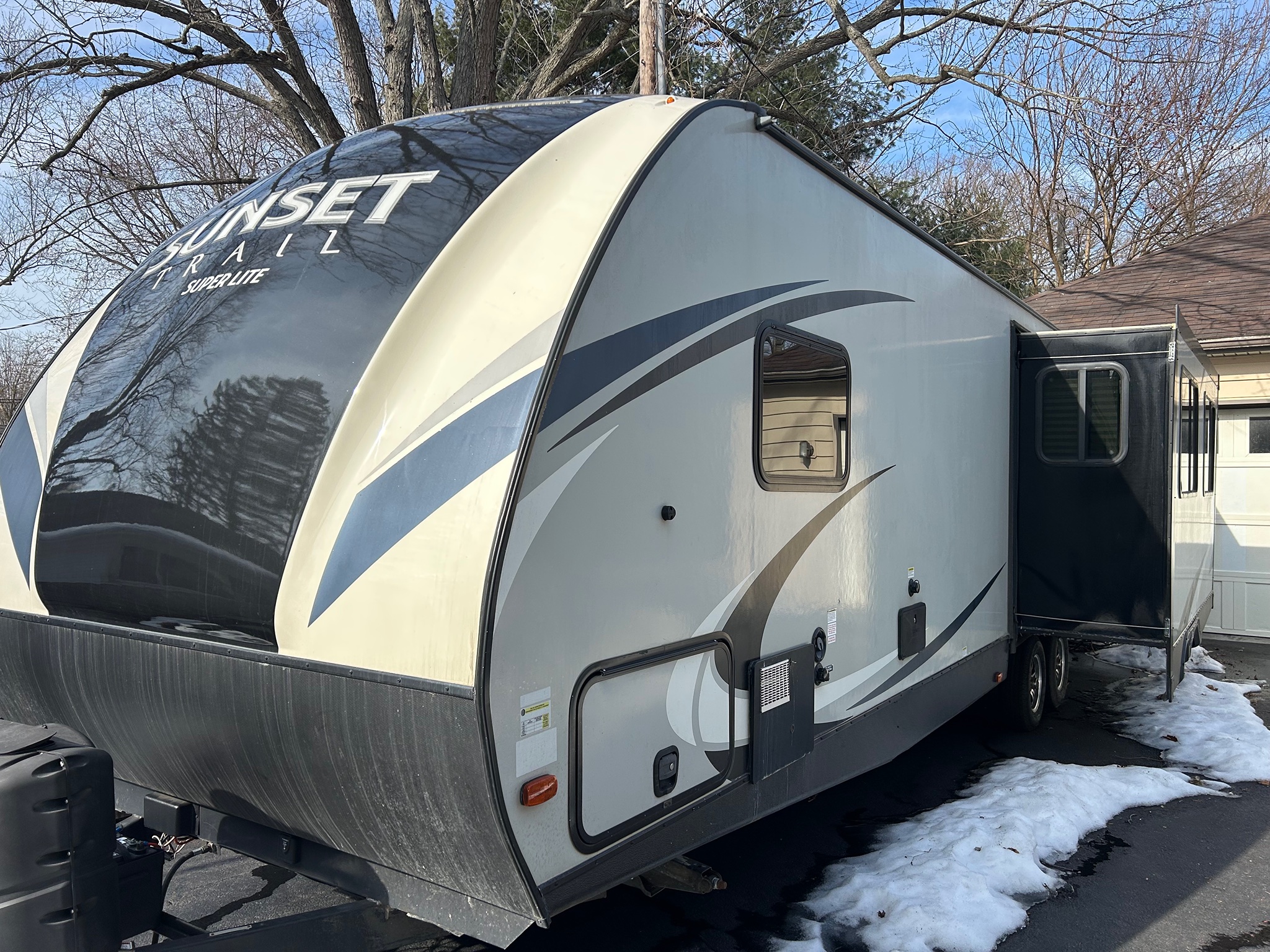 2018 CROSSROADS SUNSET TRAIL SUPER LITE exterior