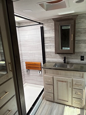 2022 ALLIANCE RV PARADIGM photo 13