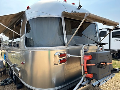 2015 AIRSTREAM INTERNATIONAL SERENITY photo 2