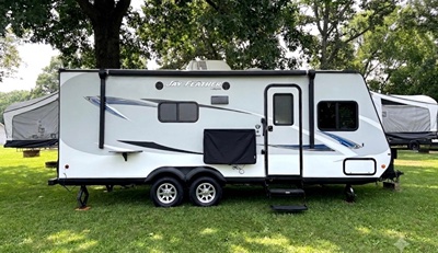 Used 2017 Jayco Jay Feather X23B