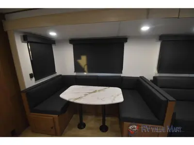 2026 Coachmen Apex Ultra-Lite photo 8