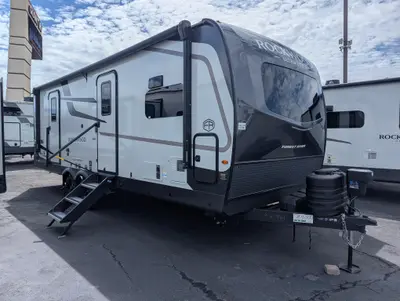New 2027 Forest River Rockwood Ultra Lite 2608BS