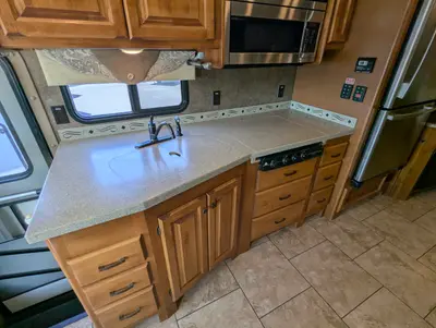 2014 Tiffin Motorhomes Allegro photo 17