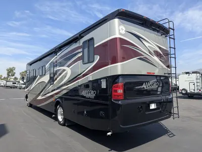 2014 Tiffin Motorhomes Allegro photo 5