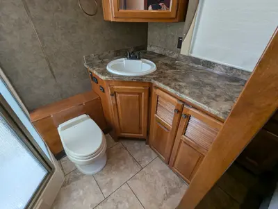 2014 Tiffin Motorhomes Allegro photo 33