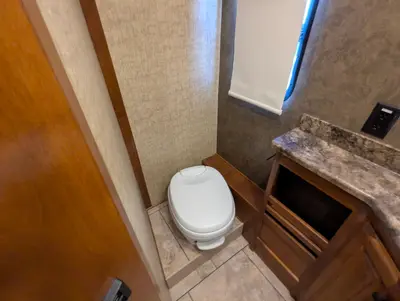 2014 Tiffin Motorhomes Allegro photo 27