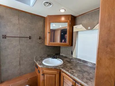 2014 Tiffin Motorhomes Allegro photo 34