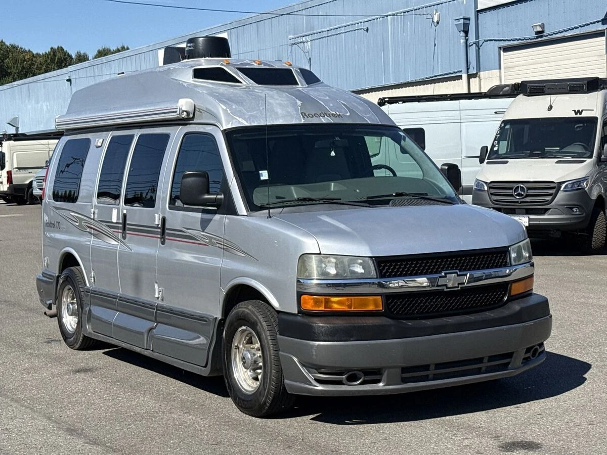2010 Roadtrek 170 Versatile exterior