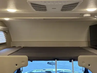 2018 Thor Motor Coach Four Winds photo 42