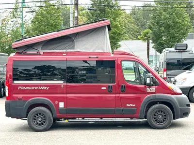2022 Pleasure Way Tofino photo 10