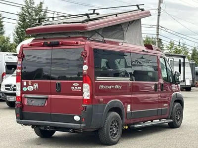 2022 Pleasure Way Tofino photo 9