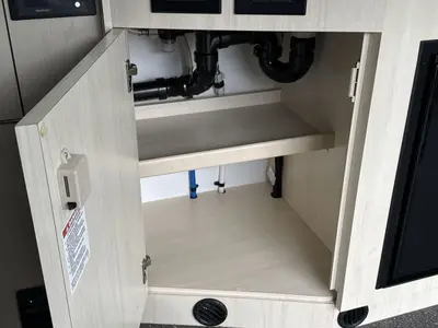 2022 Pleasure Way Tofino photo 32
