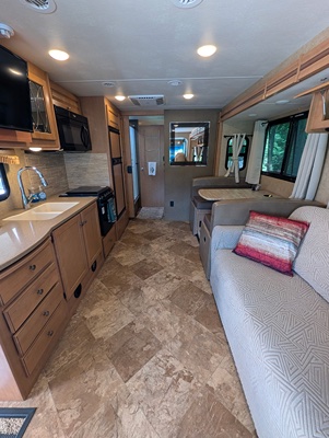 2016 THOR MOTOR COACH WINDSPORT photo 6