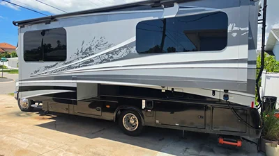 2018 DYNAMAX CORP ISATA 4 SERIES photo 2