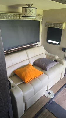 2018 DYNAMAX CORP ISATA 4 SERIES photo 15