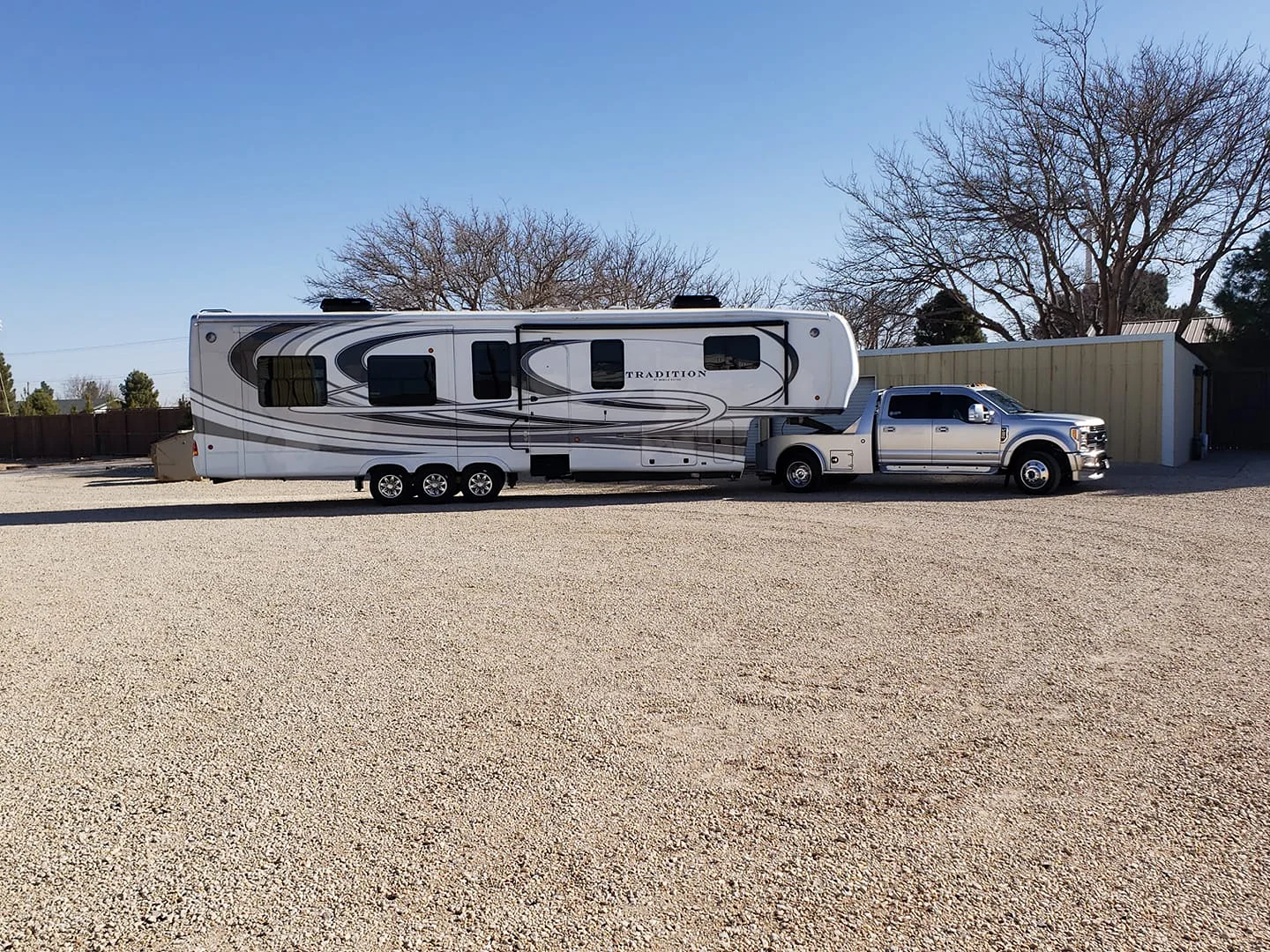 2016 DRV TRADITION exterior
