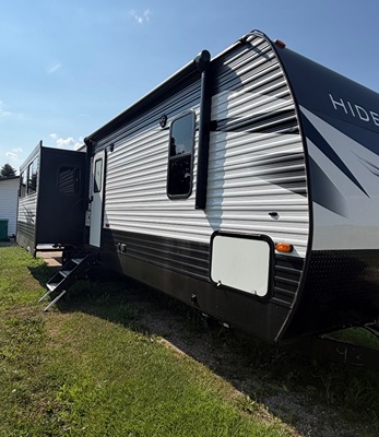 Used 2021 Keystone Hideout 30RLDS