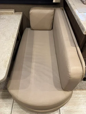 2019 TIFFIN MOTORHOMES ALLEGRO OPEN ROAD photo 45