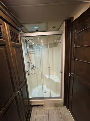 2019 TIFFIN MOTORHOMES ALLEGRO OPEN ROAD photo 21