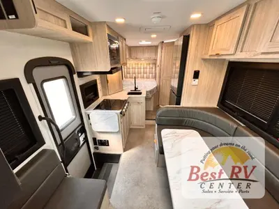 2027 Coachmen Cross Trail XL photo 9
