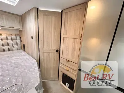 2027 Coachmen Cross Trail XL photo 38