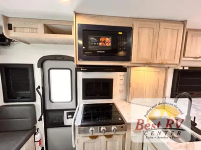 2027 Coachmen Cross Trail XL photo 29