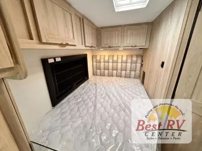 2027 Coachmen Cross Trail XL photo 44