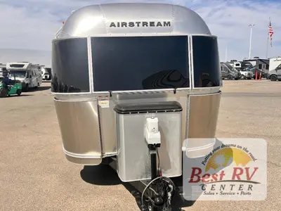 2017 Airstream International Signature photo 8