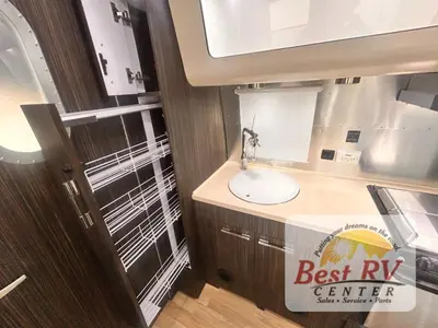 2017 Airstream International Signature photo 21