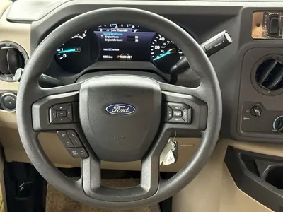 2027 Winnebago Suncruiser photo 24