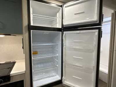 2027 Winnebago Suncruiser photo 31