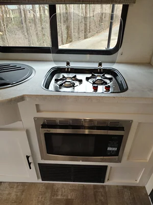 2022 FOREST RIVER R-POD photo 13