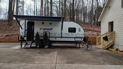 2022 FOREST RIVER R-POD photo 4