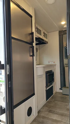 2022 FOREST RIVER R-POD photo 3