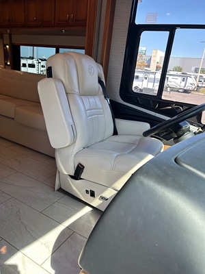 2020 TIFFIN MOTORHOMES ALLEGRO BUS photo 6