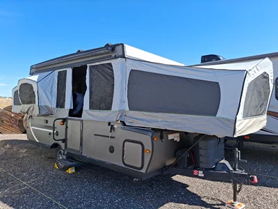Used 2023 Forest River Flagstaff M.a.c 425M