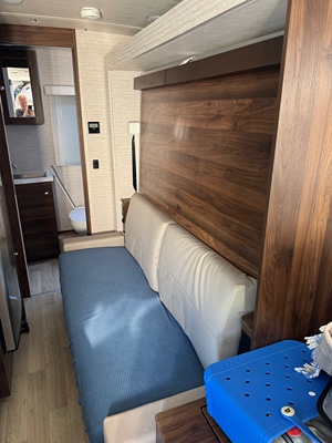2022 WINNEBAGO NAVION photo 6